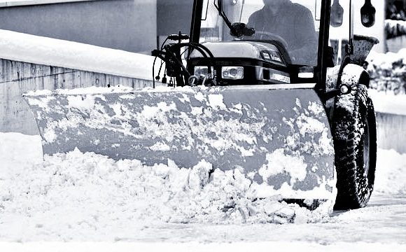 snow-plowing-1963016_640